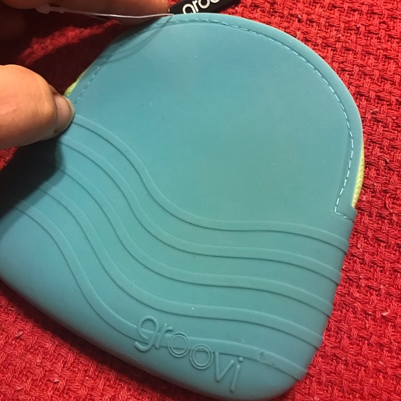 COPY - Never used Large Groovi zippered wallet/bag - Picture 3 of 3